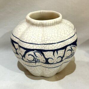 Dedham Pottery Potting Shed Bunny Rabbit Pumpkin Shaped Vase